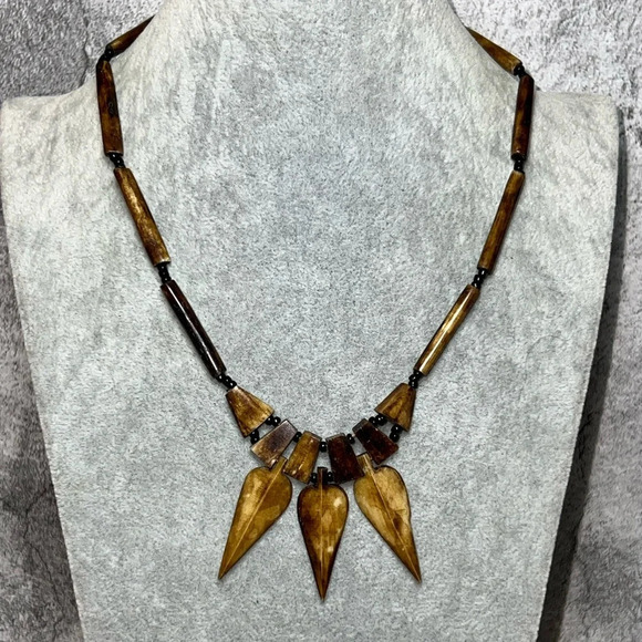 N25. VINTGE BOHO BONE NECKLACE NECKLACE ARROW, REAL‎ BONE, CYLINDER BONE BEADS - Picture 1 of 7